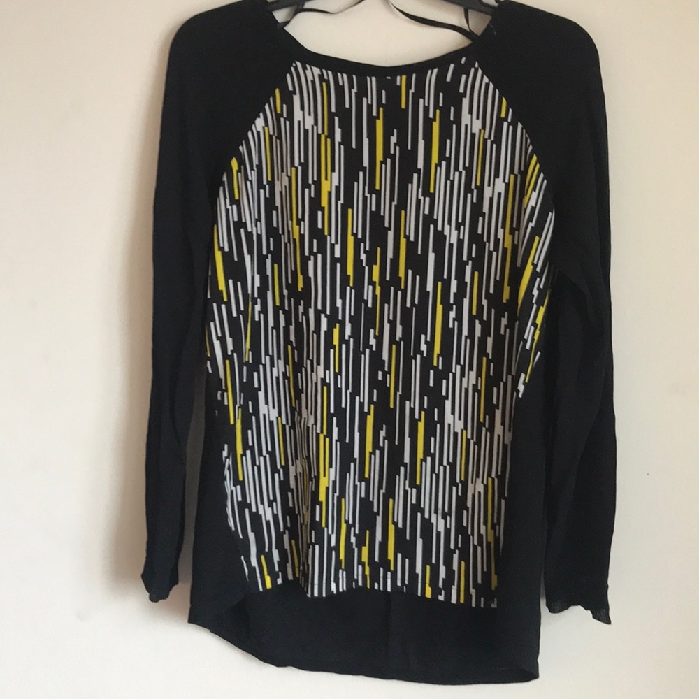 Calvin Klein M graphic design sweater